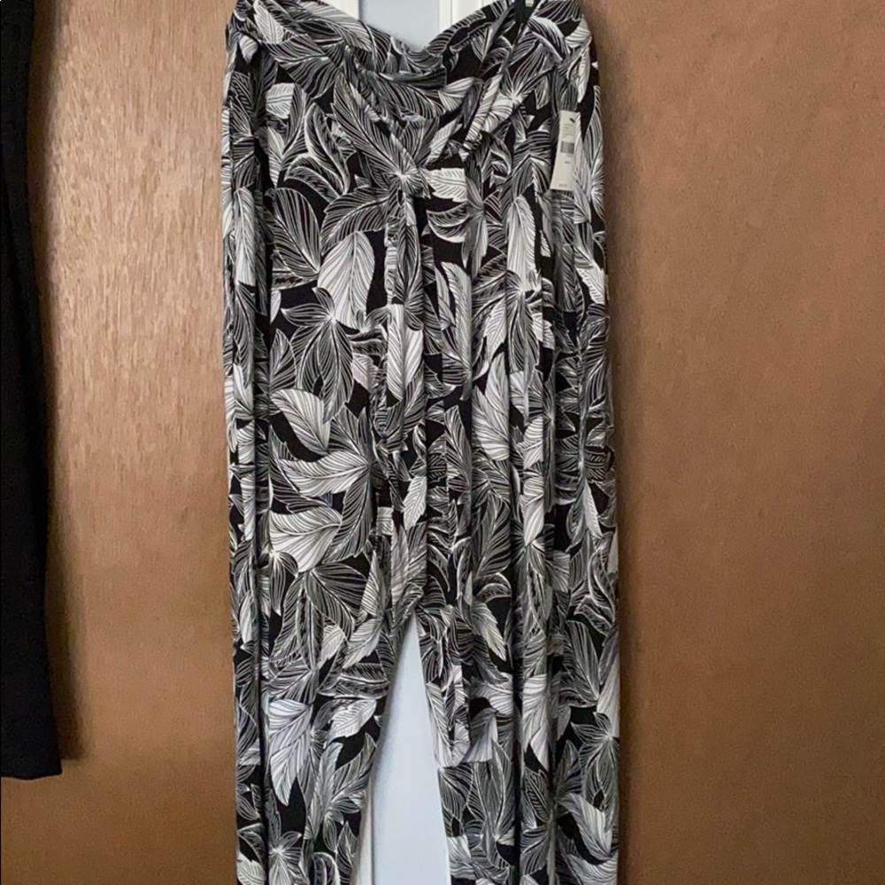 Black & white palazzo pants